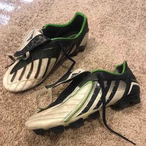 Adidas Mens Predator Cleats Size 11